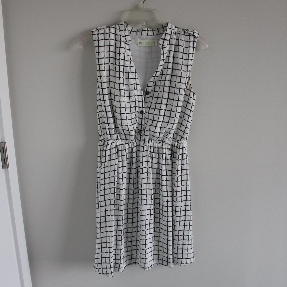 Pants Store Grid Pattern Button Dress